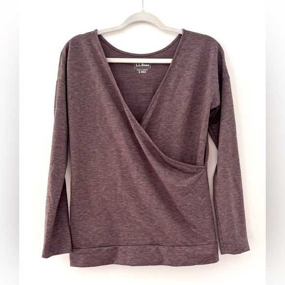 LL Bean Woman's Size Small Long Sleeve Top Beige Normcore Classic Loungewear - Picture 1 of 8